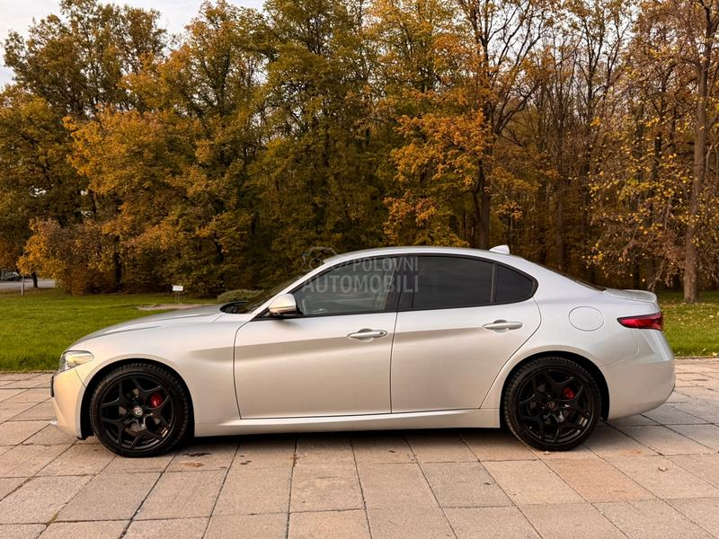 Alfa Romeo Giulia 