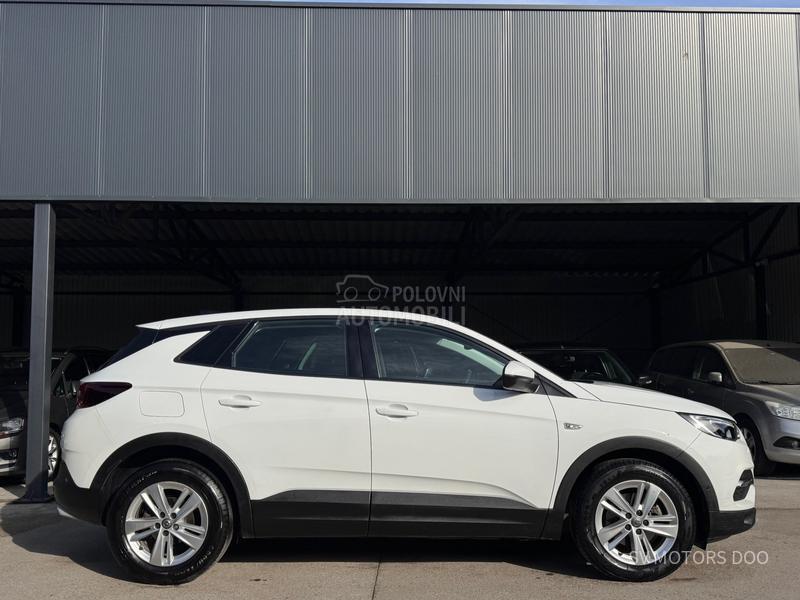 Opel Grandland X 1.5cdti VELIK/SERV