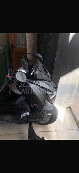 Yamaha X MAX