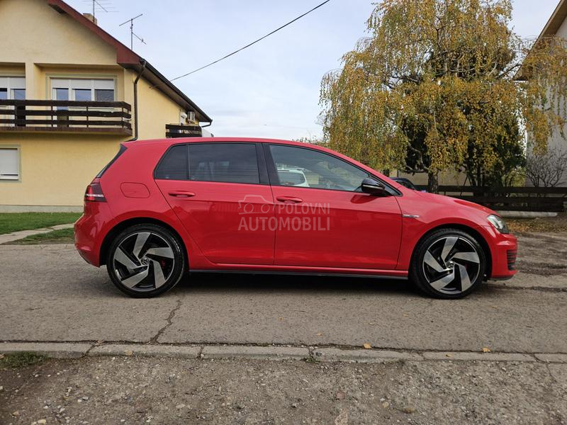 Volkswagen Golf 7 2.0gtd