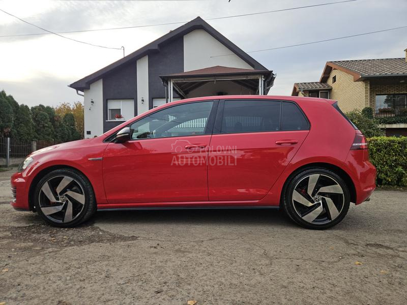 Volkswagen Golf 7 2.0gtd