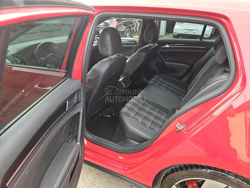 Volkswagen Golf 7 2.0gtd
