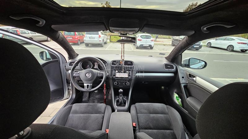 Volkswagen Golf 6 1.6 TDI Highline