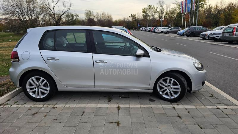 Volkswagen Golf 6 1.6 TDI Highline