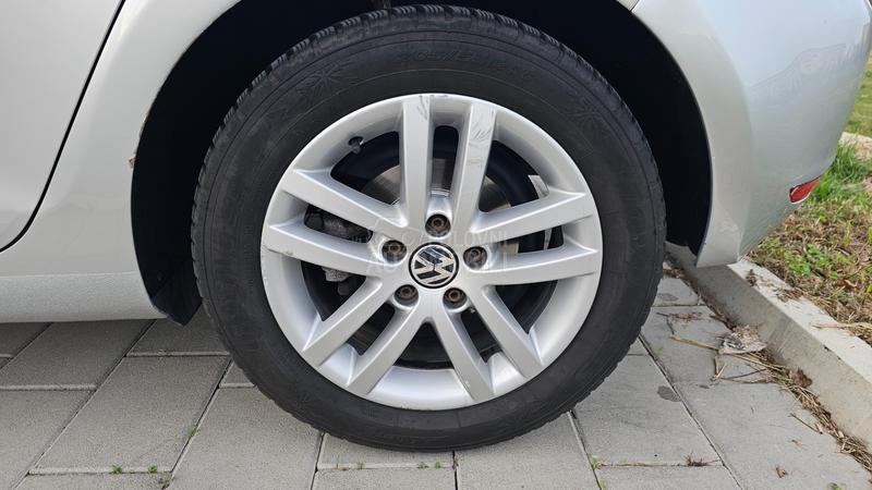 Volkswagen Golf 6 1.6 TDI Highline
