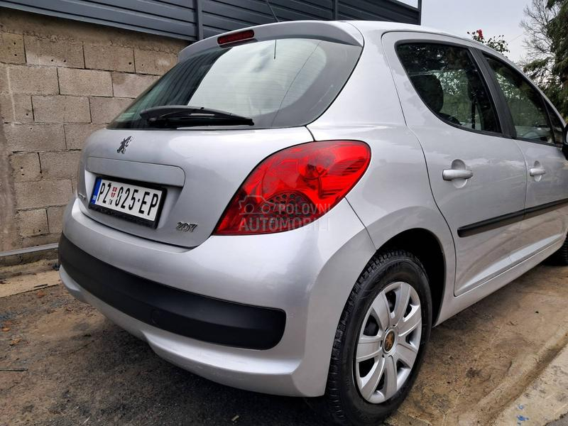 Peugeot 207 1.6hdi//66//90