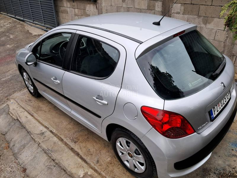 Peugeot 207 1.6hdi//66//90