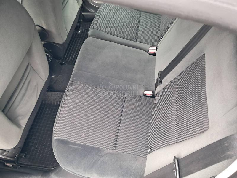 Peugeot 207 1.6hdi//66//90