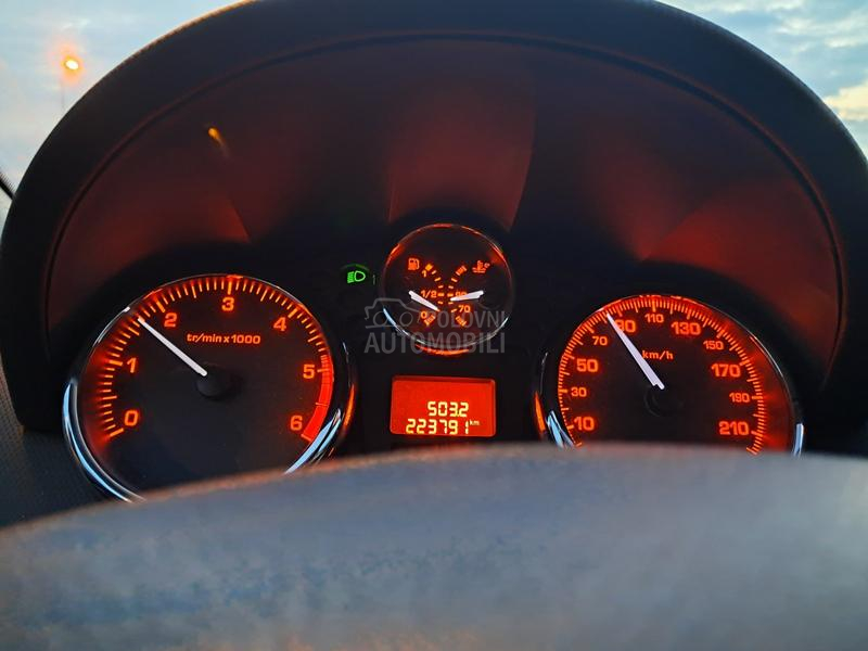 Peugeot 207 1.6hdi//66//90