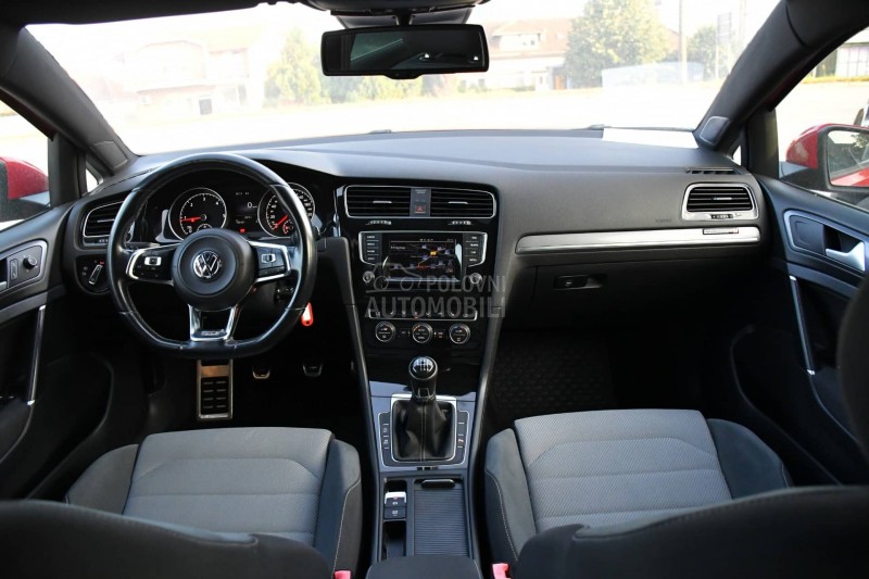 Volkswagen Golf 7 2.0 TDI/4X4/R-LINE