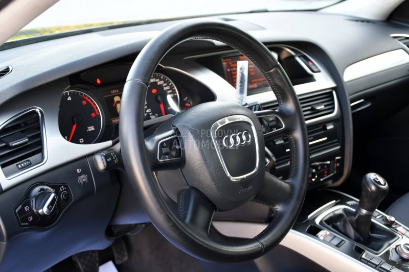 Audi A4 Allroad 2.0TDI/4X4/0DLIČAN