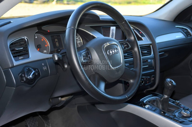 Audi A4 Allroad 2.0TDI/4X4/0DLIČAN