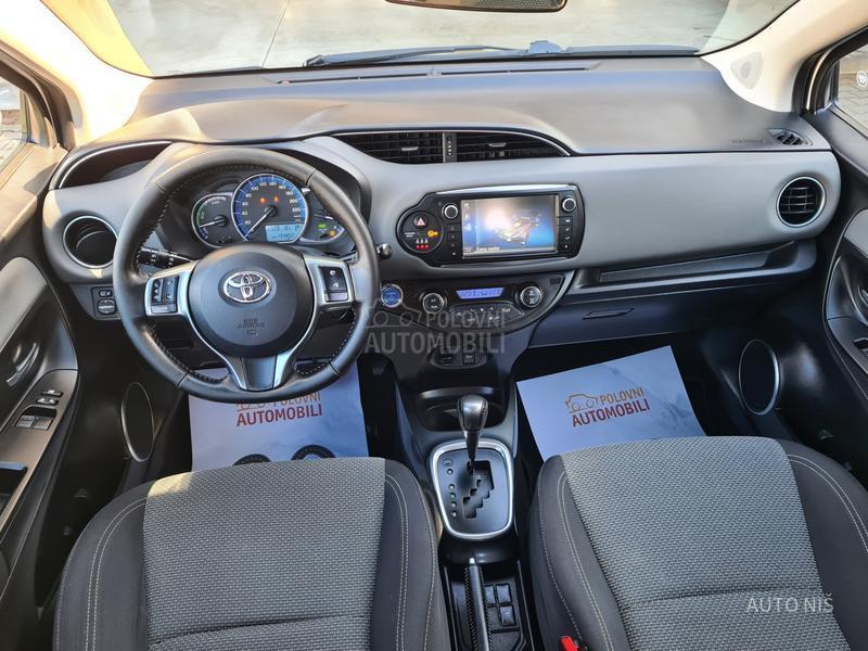 Toyota Yaris 1.5 HYBRID ACTIVE