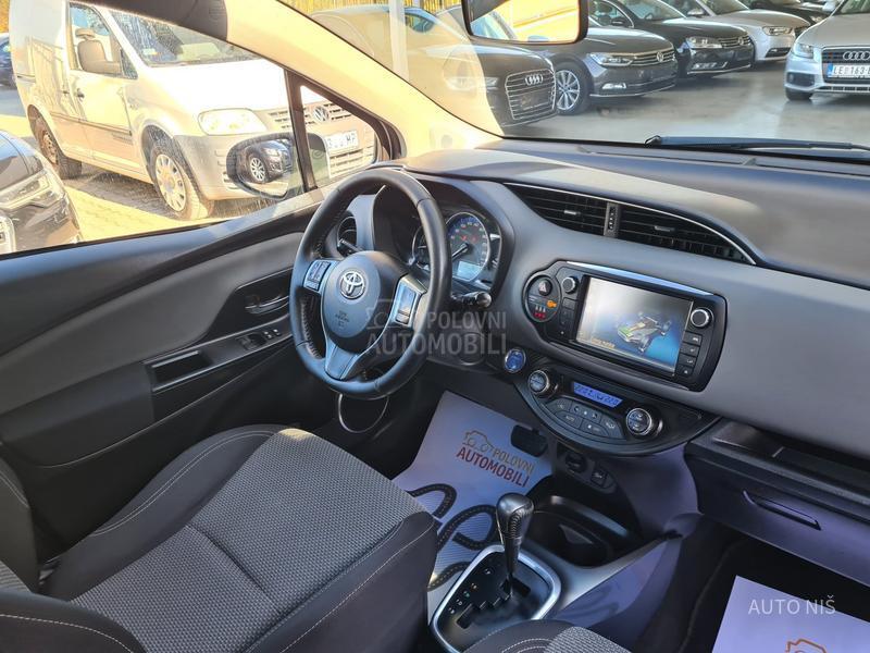 Toyota Yaris 1.5 HYBRID ACTIVE
