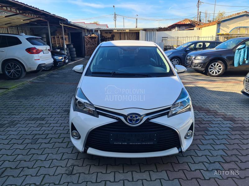 Toyota Yaris 1.5 HYBRID ACTIVE