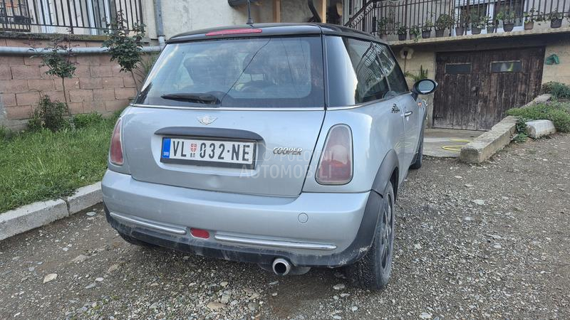 MINI Cooper 1.6