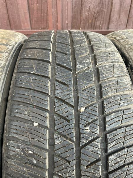 Barum 235/45 R18 Zimska