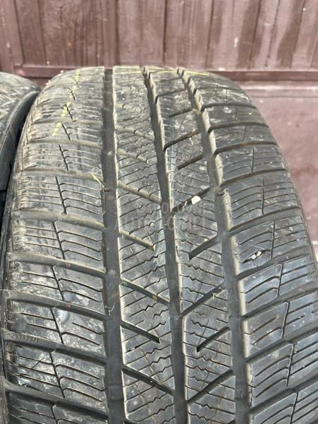 Barum 235/45 R18 Zimska