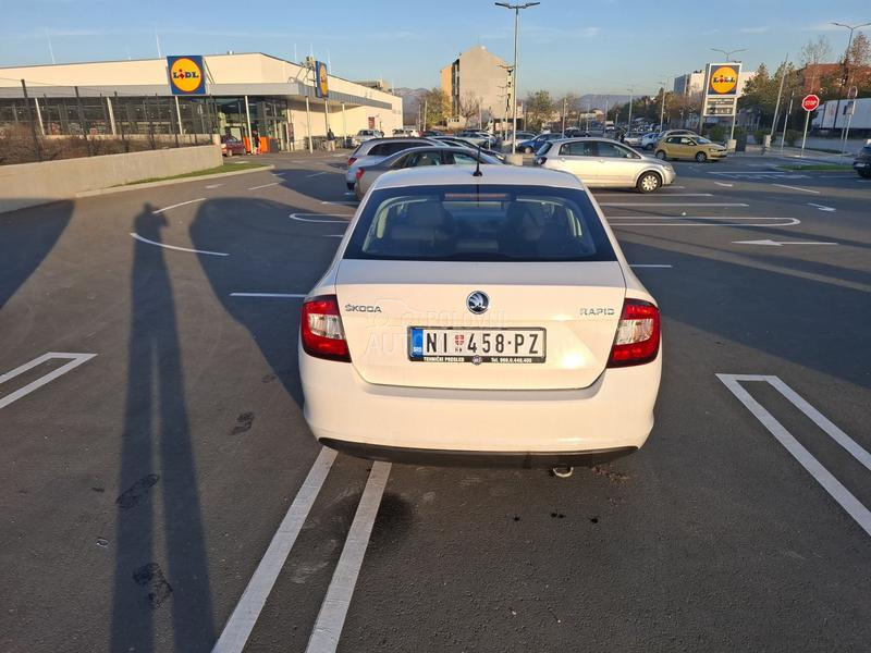 Škoda Rapid 