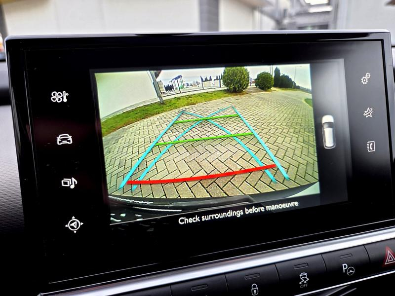 Citroen C4 Cactus /1.2T Perla Pano/