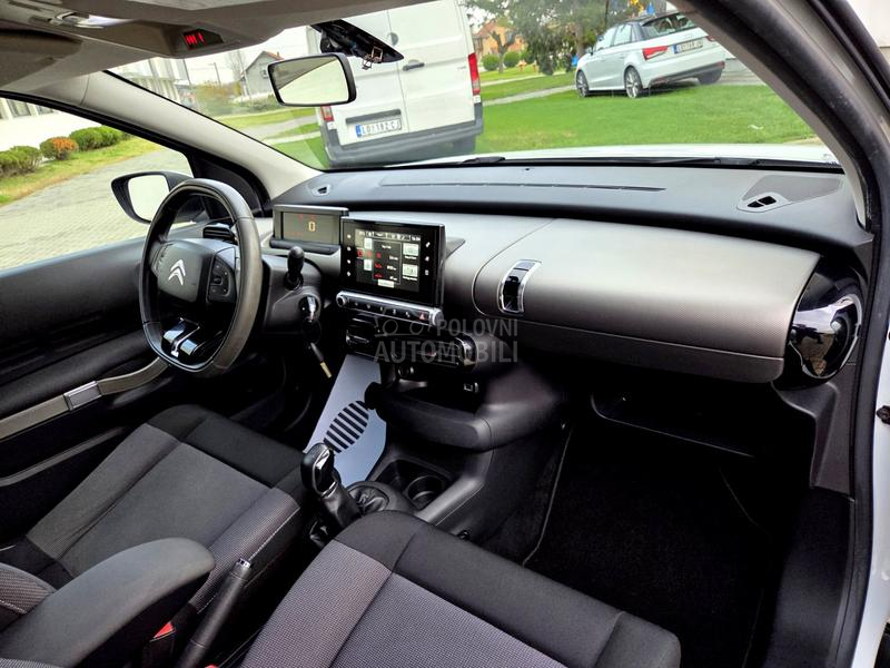 Citroen C4 Cactus /1.2T Perla Pano/