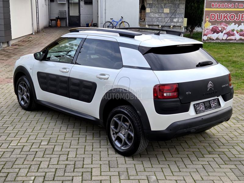 Citroen C4 Cactus /1.2T Perla Pano/