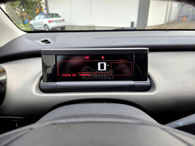 Citroen C4 Cactus /1.2T Perla Pano/