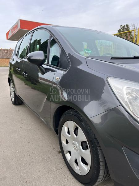 Opel Meriva SELECTION