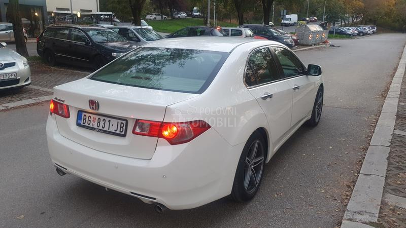 Honda Accord 2.4 AT Executive