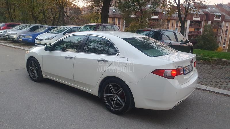Honda Accord 2.4 AT Executive
