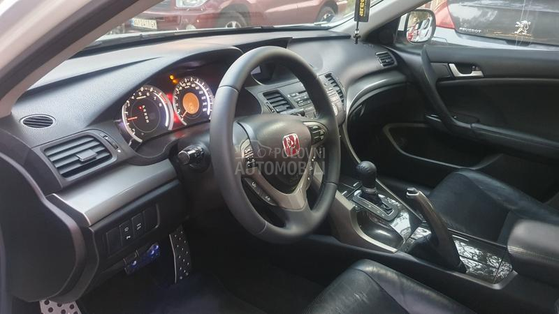 Honda Accord 2.4 AT Executive