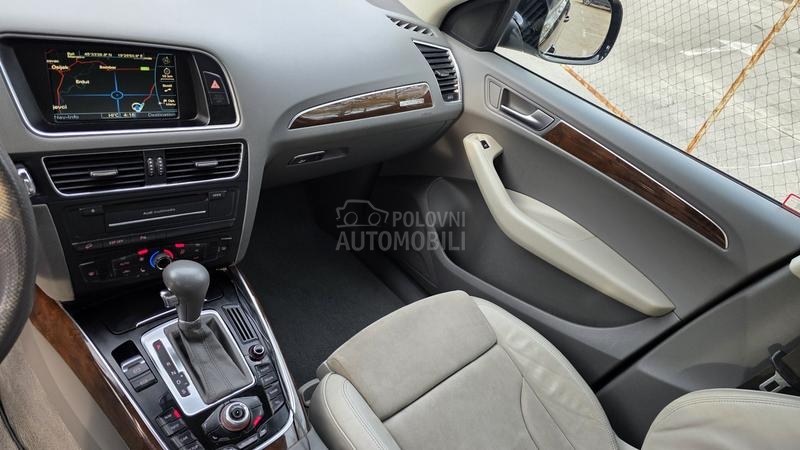 Audi Q5 2,0TDI DIODA NAVl