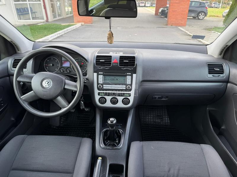 Volkswagen Golf 5 1.9 TDI 105