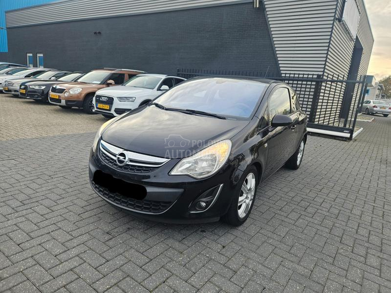 Opel Corsa D 1.2 EcoFlex Cosmo