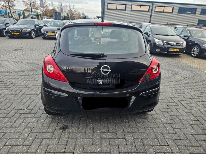 Opel Corsa D 1.2 EcoFlex Cosmo