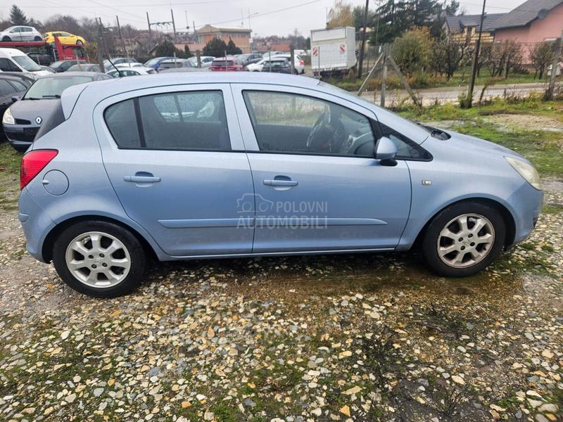 Opel Corsa D 1.4-16V Enjoy