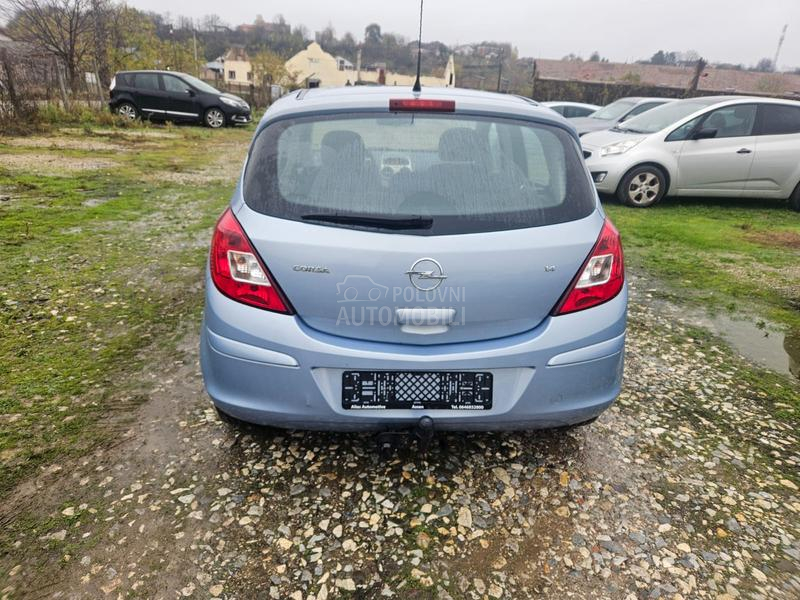 Opel Corsa D 1.4-16V Enjoy