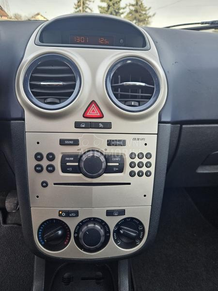 Opel Corsa D 1.4-16V Enjoy
