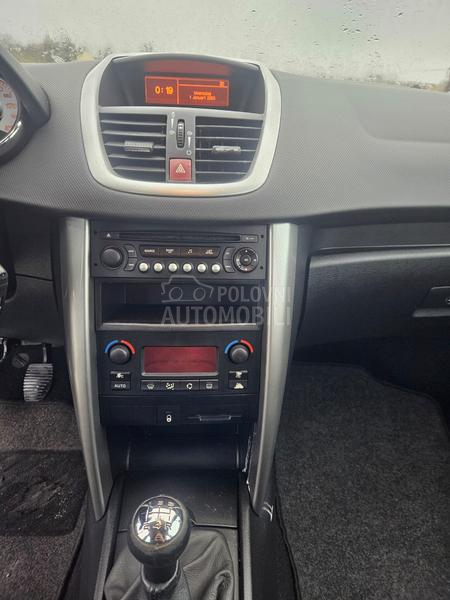 Opel Corsa D 1.4-16V Enjoy