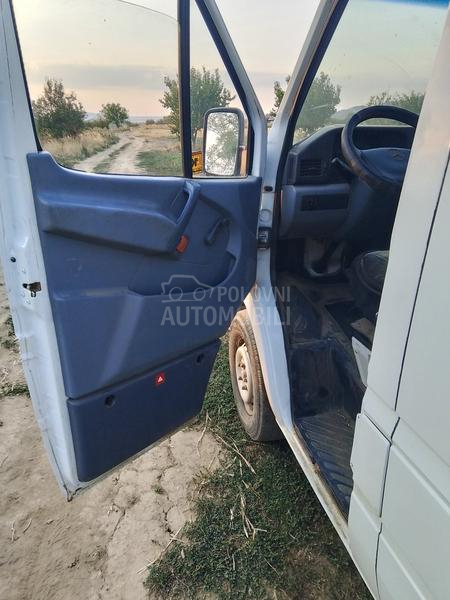 Mercedes Benz Sprinter 312