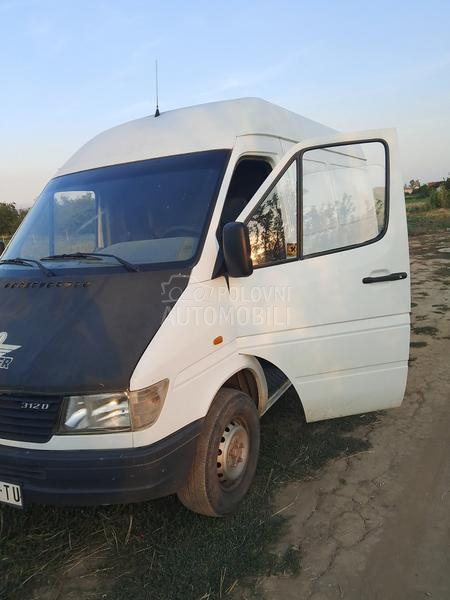 Mercedes Benz Sprinter 312