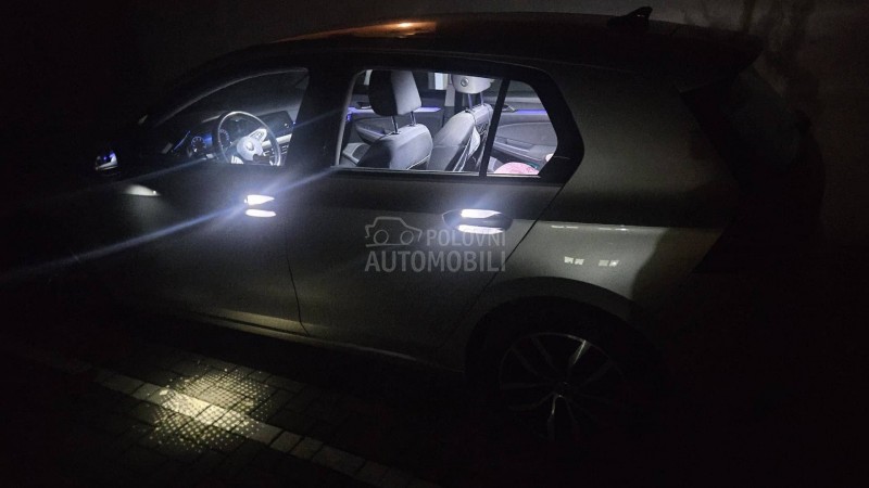 Volkswagen Golf 8 2.0 DSG