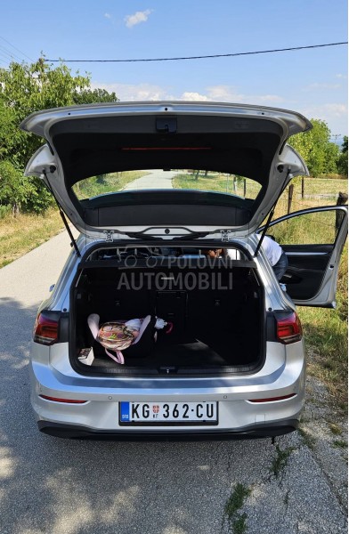 Volkswagen Golf 8 2.0 DSG