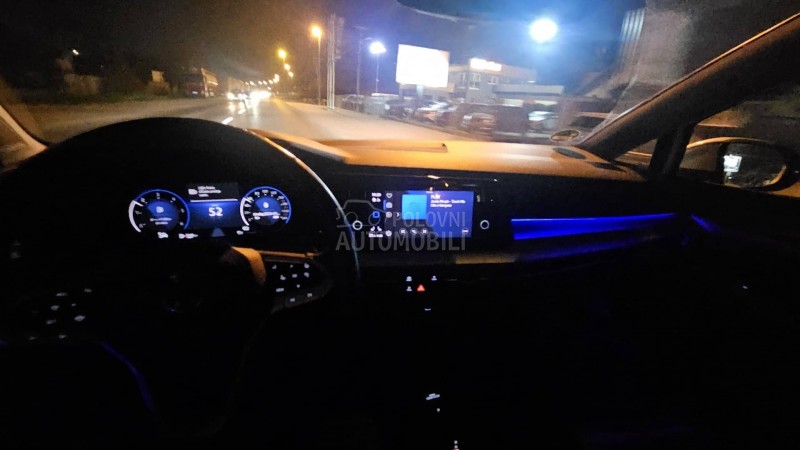 Volkswagen Golf 8 2.0 DSG