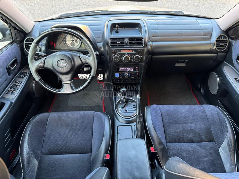 Lexus IS 300 SportCross 2JZ-GE