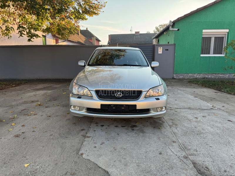 Lexus IS 300 SportCross 2JZ-GE