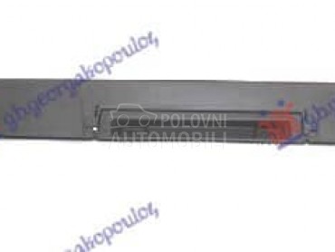 SAJTNA PLASTICNA Desno za Land Rover Range Rover Evoque od 2015. do 2019. god.