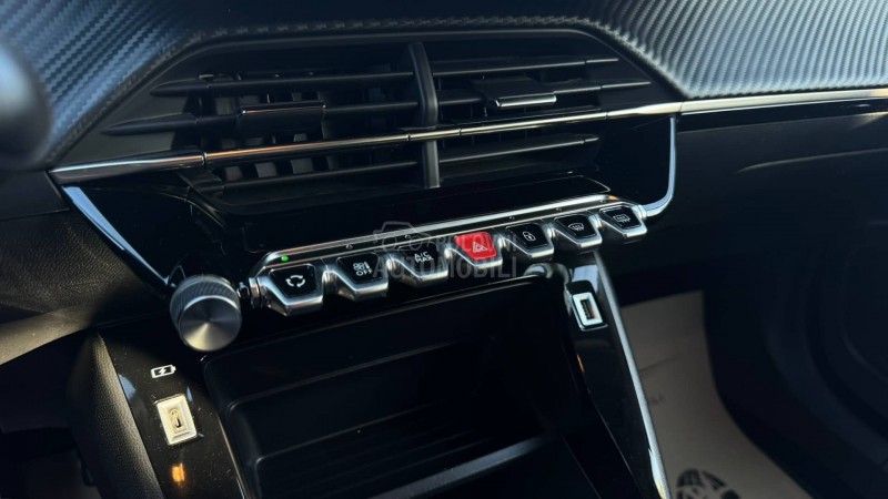 Peugeot 2008 1.5HDI ACT/LED/NAV