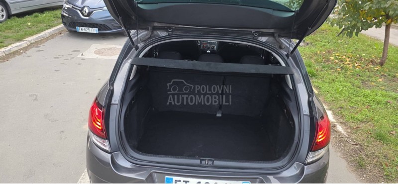 Citroen C4 1.2 PURETCH MILENIUM