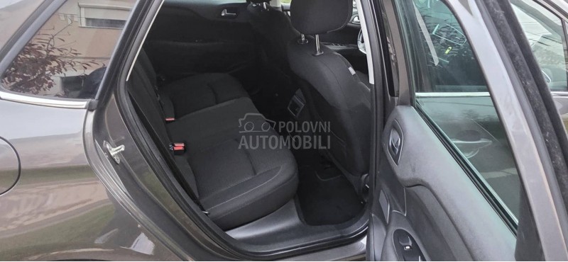 Citroen C4 1.2 PURETCH MILENIUM